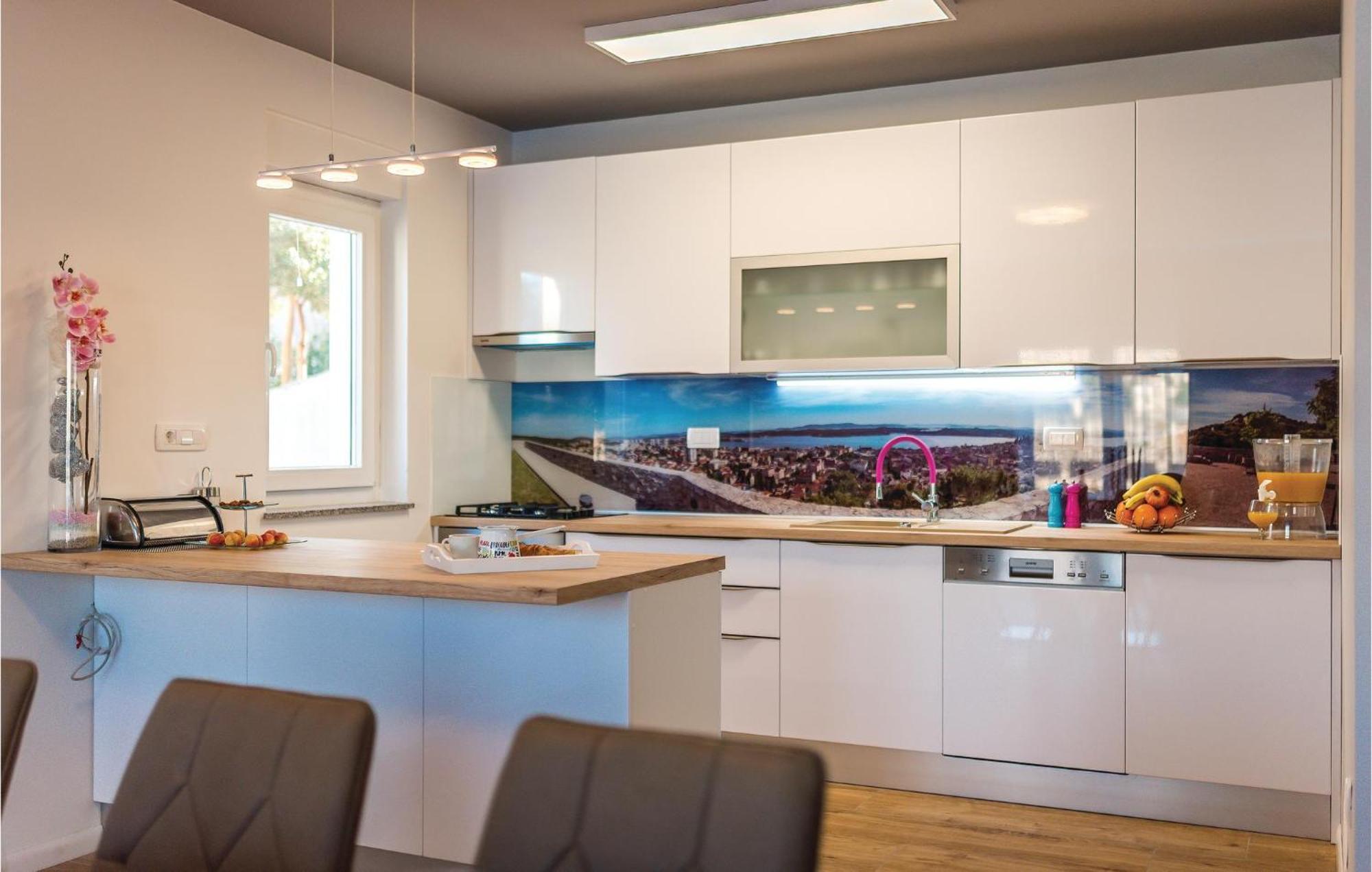 Beautiful Home In Sibenik With Kitchen Exteriör bild