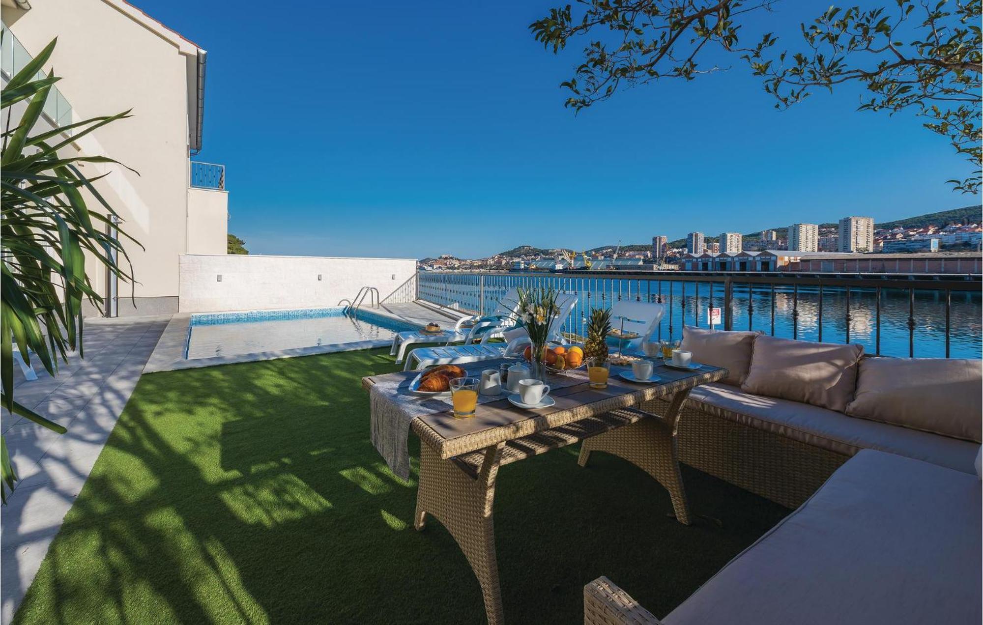 Beautiful Home In Sibenik With Kitchen Exteriör bild