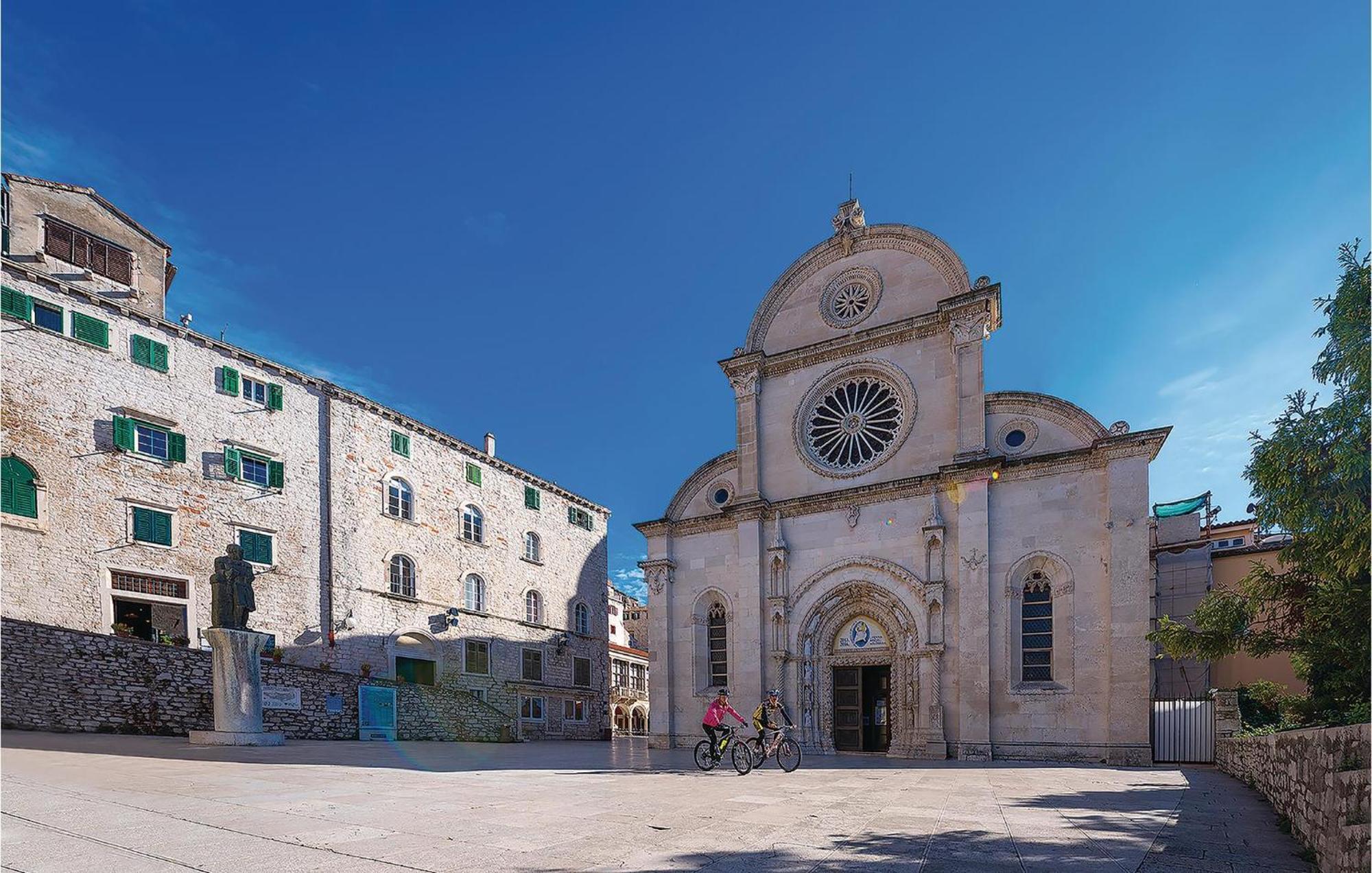 Beautiful Home In Sibenik With Kitchen Exteriör bild