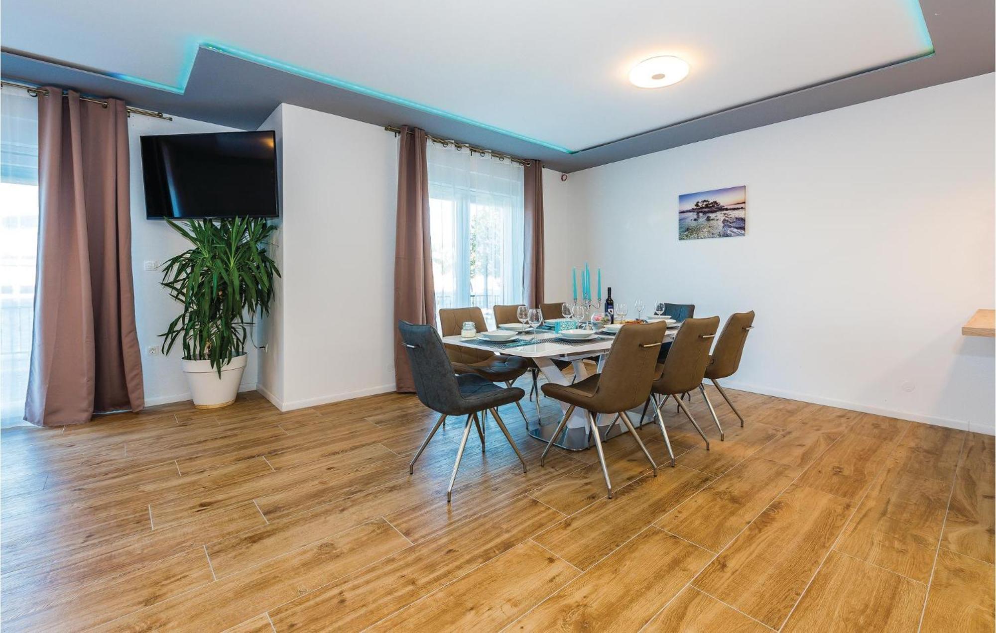 Beautiful Home In Sibenik With Kitchen Exteriör bild